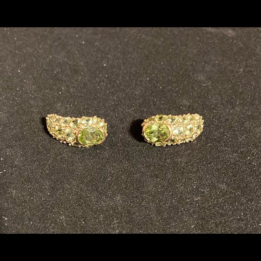 Elegant 12 k gold peridot  Earrings